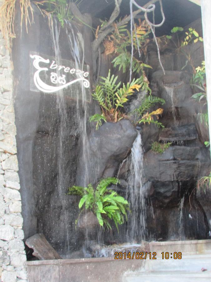 The Breeze Hotel Elpitiya  エクステリア 写真