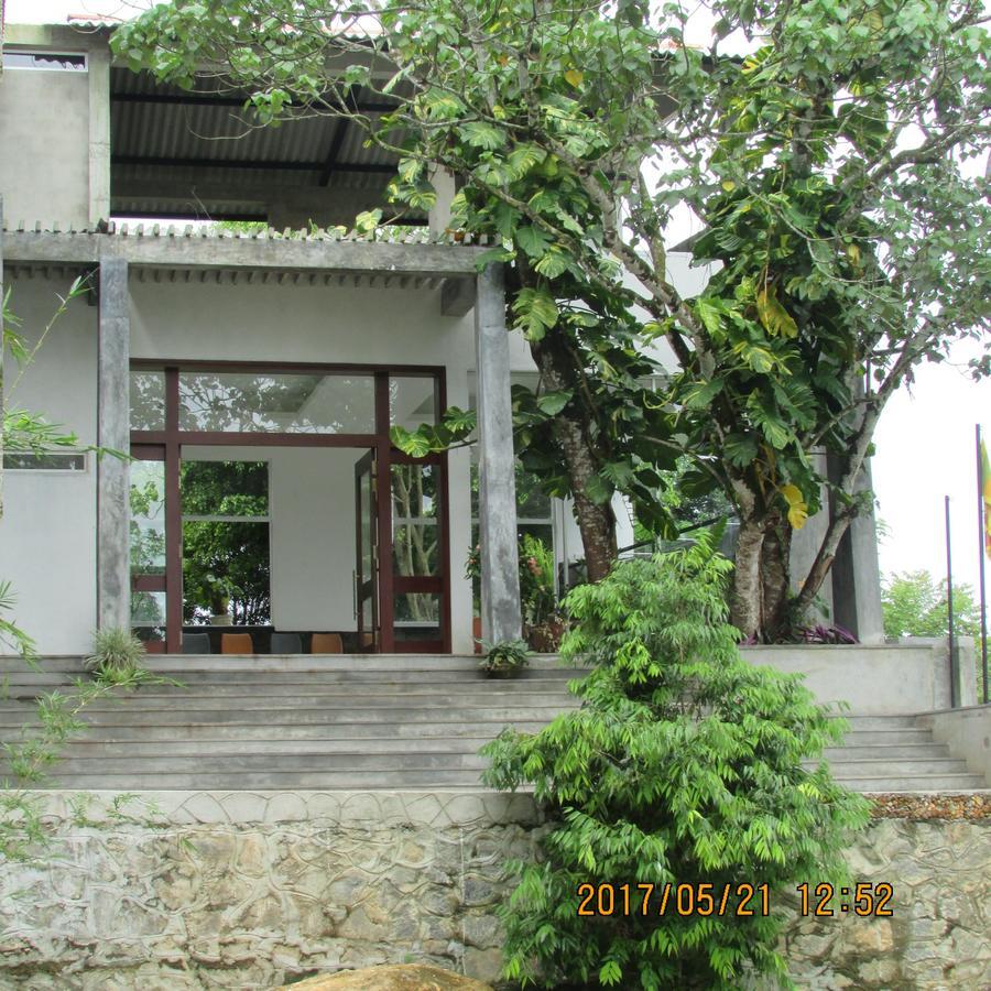 The Breeze Hotel Elpitiya  エクステリア 写真